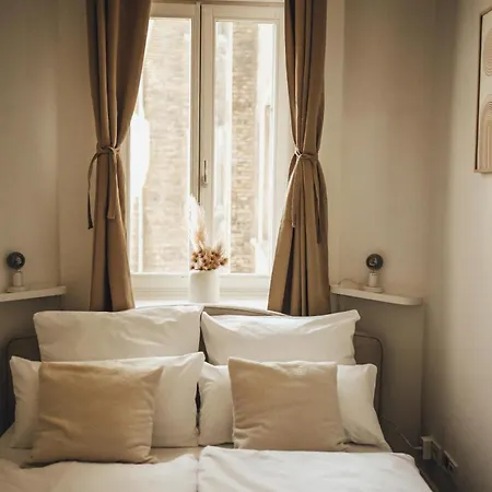 Classic I Zentrum I Tiefgaragenstellplatz I Balkon