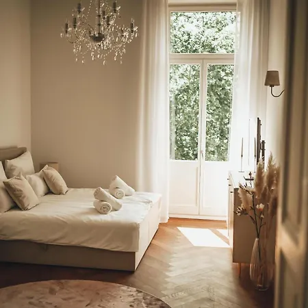 Apartmán Classic I Zentrum I Tiefgaragenstellplatz I Balkon Wiesbaden