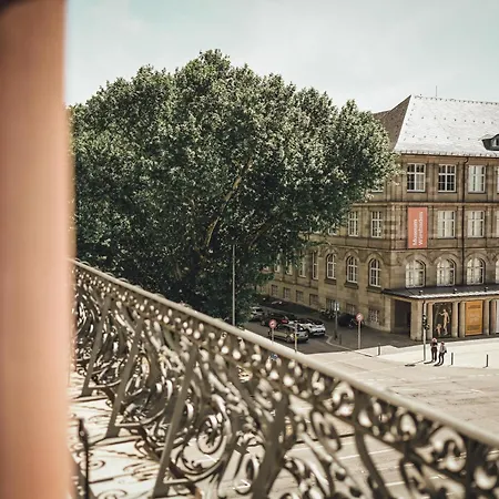 Classic I Zentrum I Tiefgaragenstellplatz I Balkon Wiesbaden