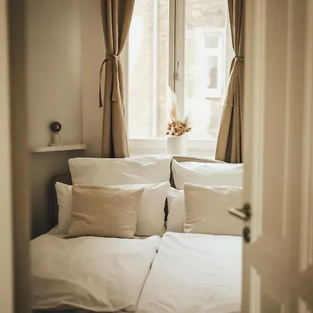 Classic I Zentrum I Tiefgaragenstellplatz I Balkon Apartmán *