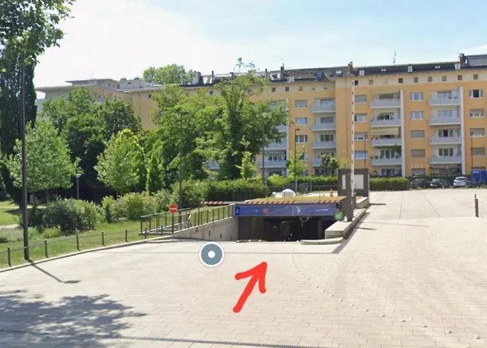 Classic I Zentrum I Tiefgaragenstellplatz I Balkon *