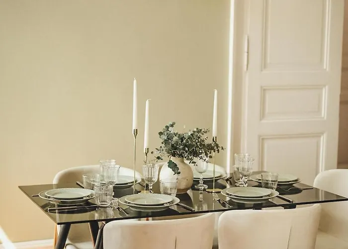 Classic I Zentrum I Tiefgaragenstellplatz I Balkon Wiesbaden